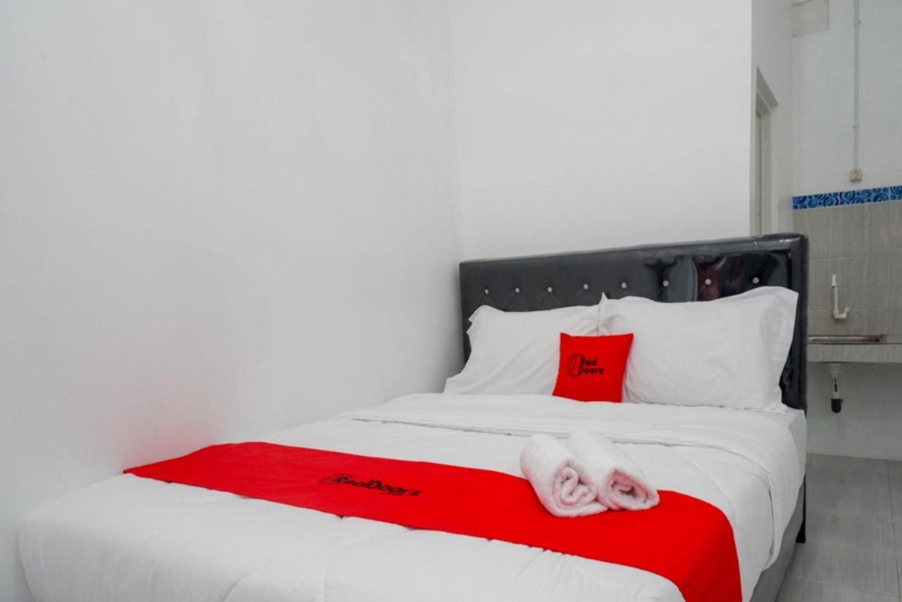 Reddoorz Near Universitas Semarang 2 Alastuwo Ngoại thất bức ảnh
